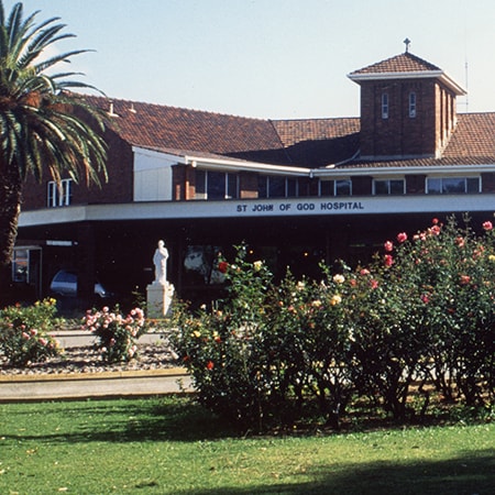 Exterior of the front entrance to St John of God Hospital Rivervale at the time of closure in 1994